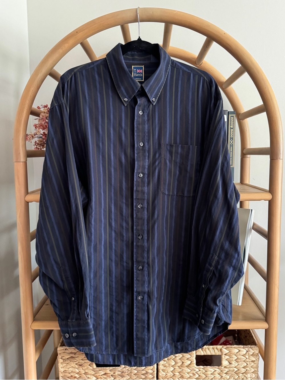 T. Harris London Men’s XXL Navy Multicolor Striped Button-Down Shirt